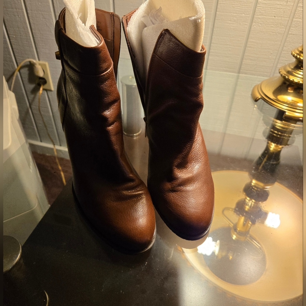 Elegant Brown Leather Ankle Boots